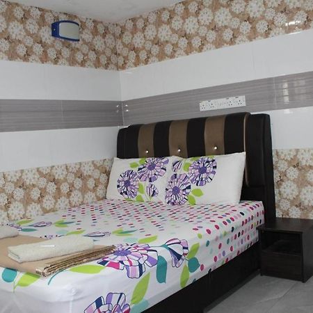 Ark Hotel Batu Caves Extérieur photo